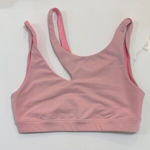 Unique Women’s Sports Bra - ALO very fun style to wear !!!